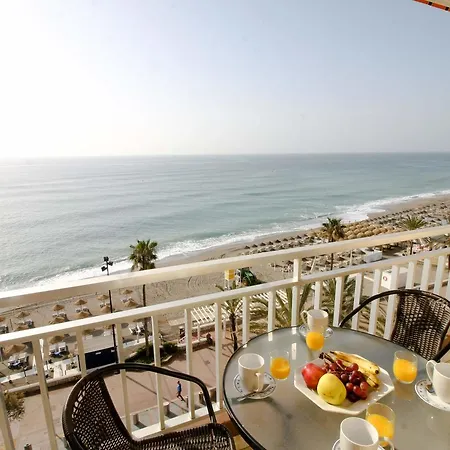 Suitur Frente A La Playa